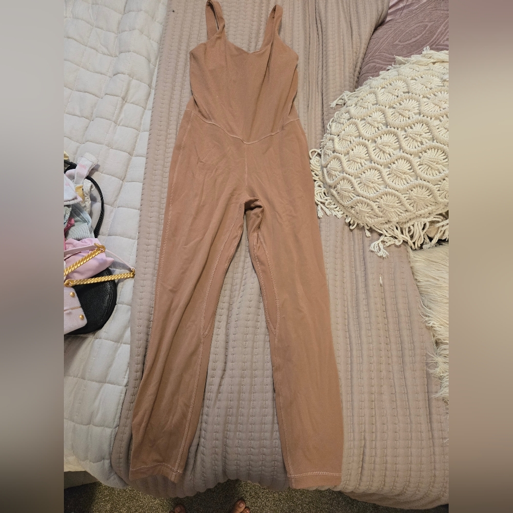 Lululemon body suit